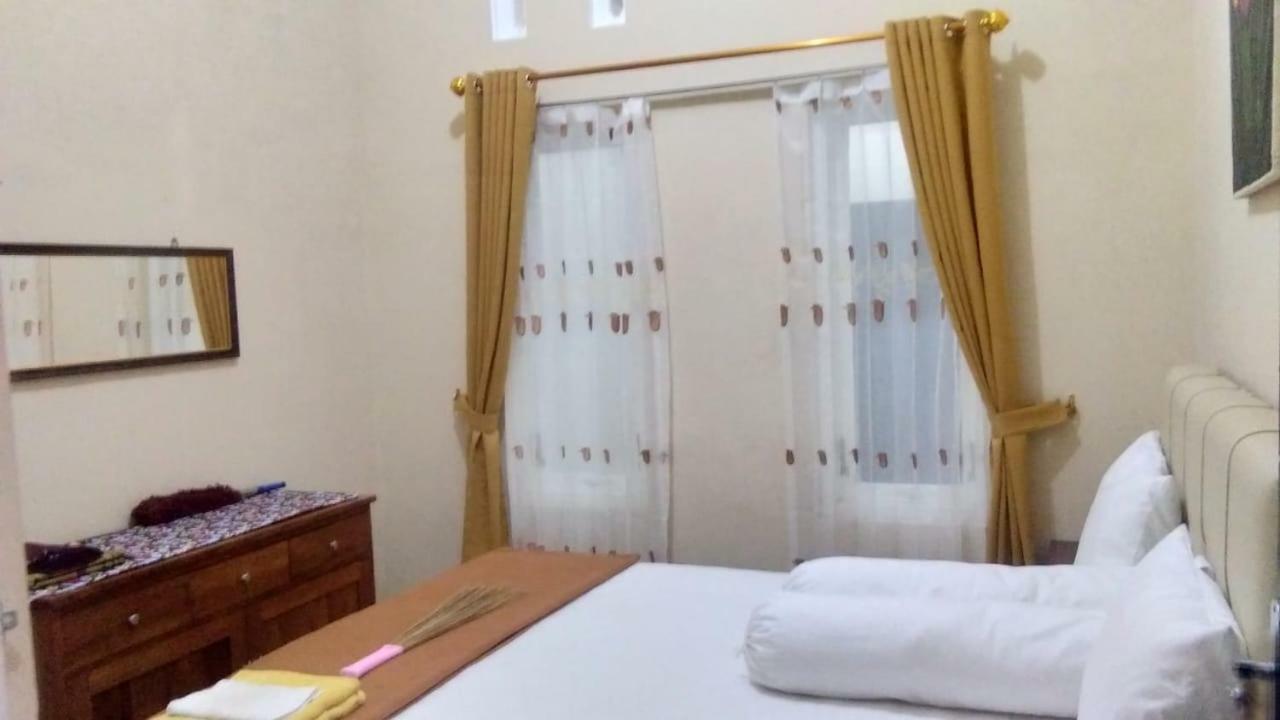 Homestay Wahyudi 1 Syariah Tlekung Pokój zdjęcie